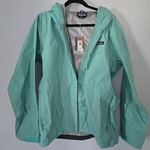 NWT Patagonia L Rain Jacket
